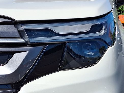 Certified 2025 Subaru Forester Limited AWD/4WD image 10