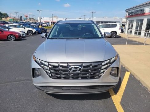 Used 2023 Hyundai Tucson SEL w/ Convenience Package AWD/4WD image 2