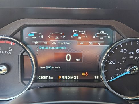 Used 2019 Ford F250 Platinum w/ Platinum Ultimate Package AWD/4WD image 24