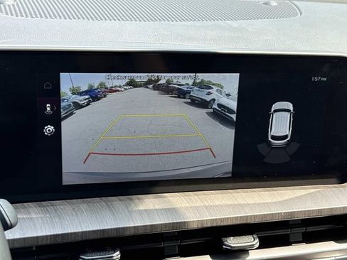 Used 2024 Kia Telluride EX w/ EX Captain's Chair Package AWD/4WD image 21