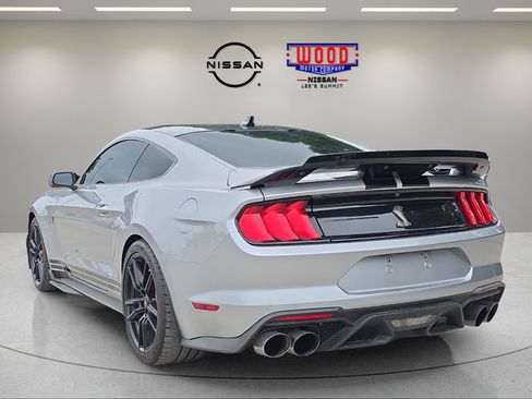 Used 2020 Ford Mustang Shelby GT500 w/ Technology Package RWD image 4