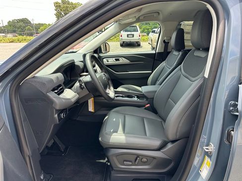 New 2026 Ford Explorer Active w/ Active Comfort Package RWD image 11