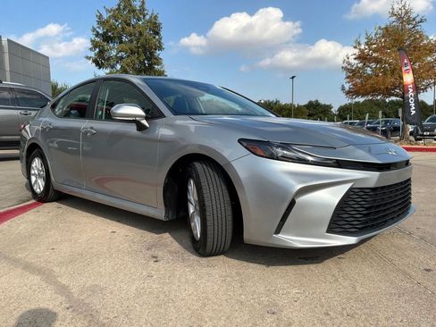 Used 2026 Toyota Camry LE FWD image 4