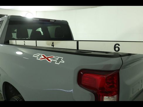 Certified 2024 Chevrolet Silverado 1500 LT AWD/4WD image 12