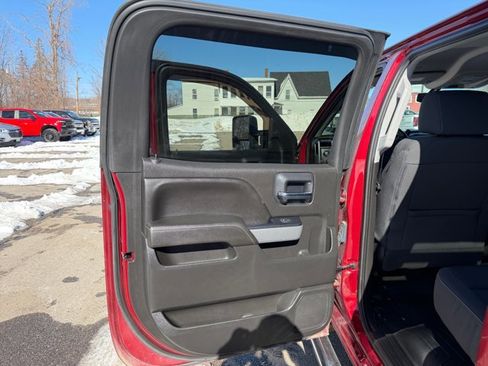 Used 2018 Chevrolet Silverado 1500 LT w/ All Star Edition image 23