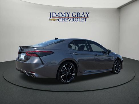 Used 2020 Toyota Camry XSE FWD image 5