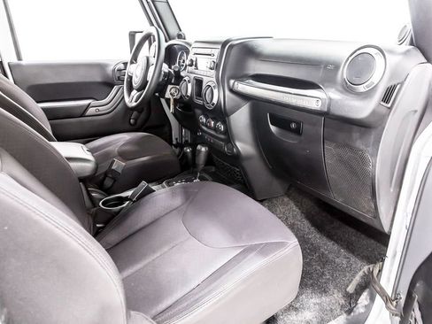 Used 2014 Jeep Wrangler Sport AWD/4WD image 31