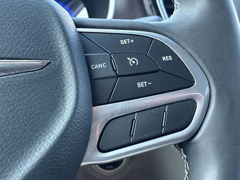 Used 2023 Chrysler Voyager LX FWD image 25