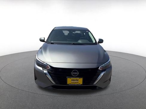 Used 2025 Nissan Sentra SV FWD image 4
