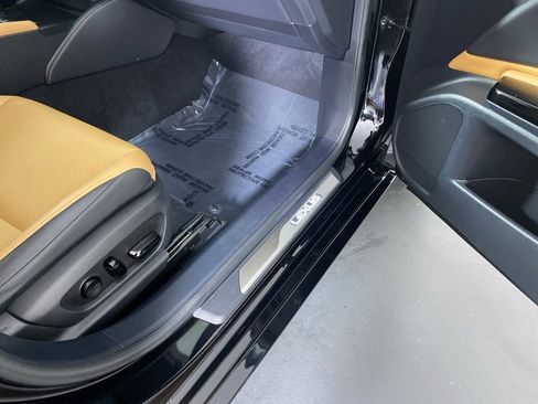 Certified 2022 Lexus ES 350 w/ Premium Package image 32