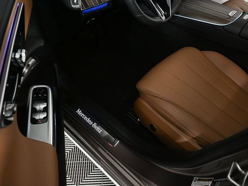 Certified 2025 Mercedes-Benz E 350 4MATIC Sedan image 7