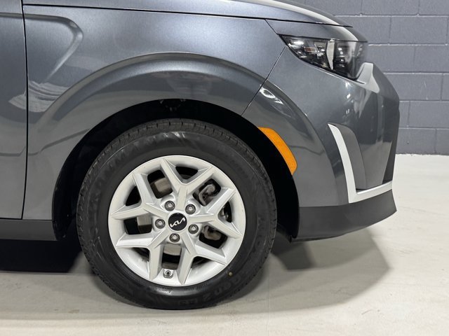 Used 2024 Kia Soul LX w/ LX Technology Package FWD image 15