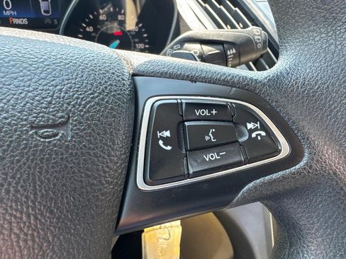 Used 2017 Ford Escape SE AWD/4WD image 17