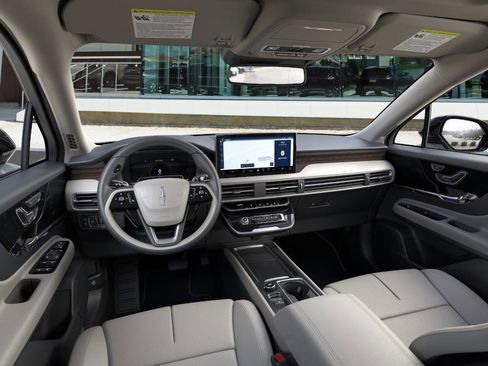 New 2026 Lincoln Corsair Grand Touring w/ Jet Appearance Package AWD/4WD image 9