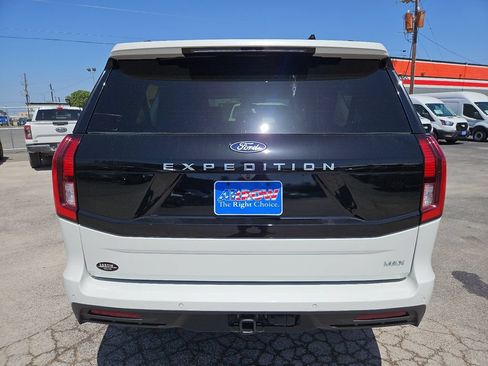 New 2027 Ford Expedition Max Active RWD image 10