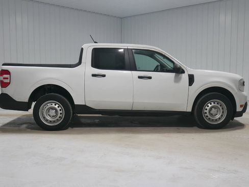 Certified 2024 Ford Maverick XL image 4