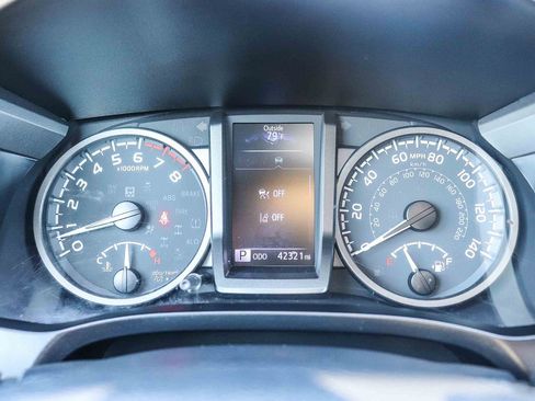 Used 2020 Toyota Tacoma TRD Pro AWD/4WD image 29