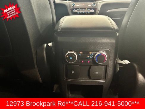 Used 2020 Ford Explorer XLT w/ Equipment Group 202A AWD/4WD image 21
