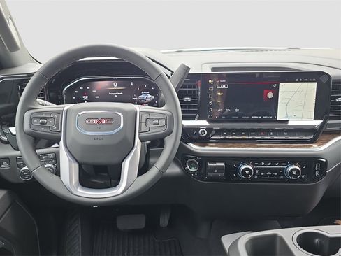 New 2026 GMC Sierra 1500 SLE w/ Preferred Package image 13