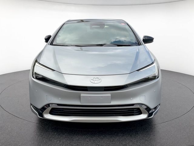 New 2027 Toyota Prius Plug-In Hybrid FWD image 8