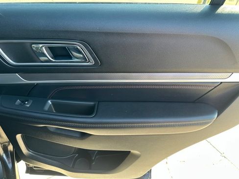 Used 2016 Ford Explorer Sport w/ Equipment Group 401A AWD/4WD image 29