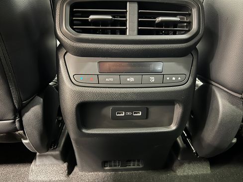 New 2025 Honda Pilot EX-L image 31