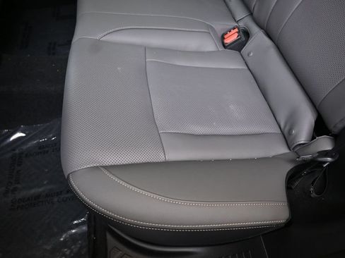 Certified 2026 Subaru Outback Limited XT AWD/4WD image 19