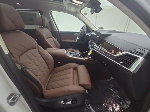 New 2026 BMW X7 xDrive40i image 31