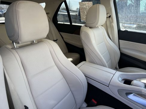 Certified 2023 Mercedes-Benz GLE 350 w/ AMG Line Exterior image 35