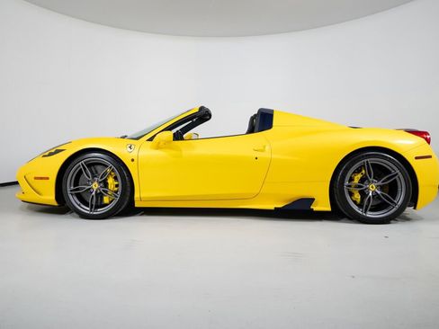 Used 2015 Ferrari 458 Speciale A image 17