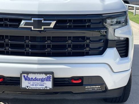 Used 2023 Chevrolet Silverado 1500 RST w/ Redline Edition AWD/4WD image 8
