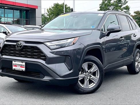 Used 2024 Toyota RAV4 XLE FWD image 1