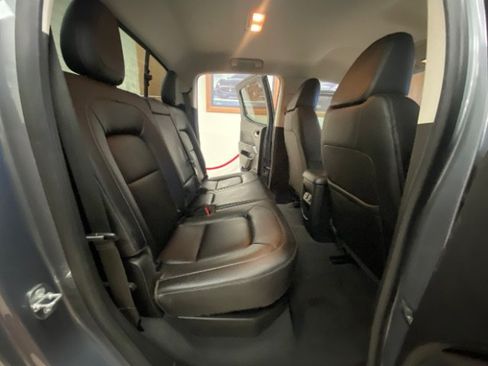 Used 2021 Chevrolet Colorado LT w/ Safety Package RWD image 23