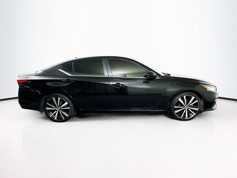 Used 2021 Nissan Altima 2.0 SR FWD image 10