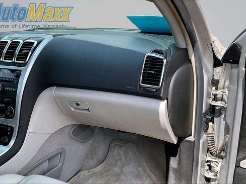Used 2008 GMC Acadia SLT w/ Convenience Package FWD image 25