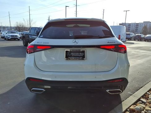 Certified 2026 Mercedes-Benz GLC 300 4MATIC image 5