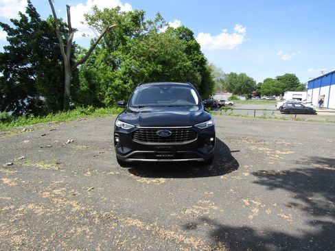 Used 2025 Ford Escape Platinum AWD/4WD image 58