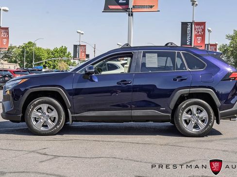 Used 2025 Toyota RAV4 XLE w/ Weather Package AWD/4WD image 13