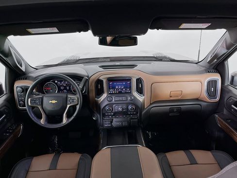 Used 2023 Chevrolet Silverado 2500 High Country AWD/4WD image 12