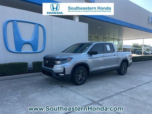 Used 2024 Honda Ridgeline Sport image 1