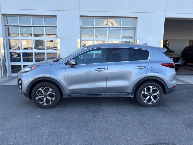 Used 2022 Kia Sportage LX AWD/4WD image 3