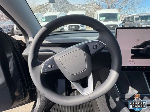 Used 2026 Tesla Model Y Long Range image 4