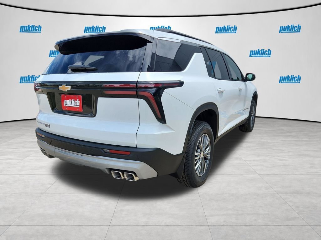 New 2026 Chevrolet Traverse LT FWD image 6