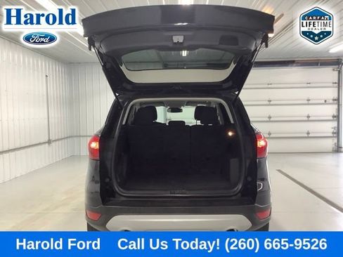Used 2019 Ford Escape SE w/ Ford Safe & Smart Package AWD/4WD image 6