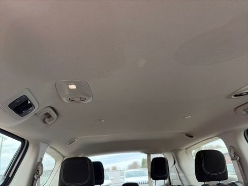 Used 2023 Chrysler Voyager LX FWD image 24