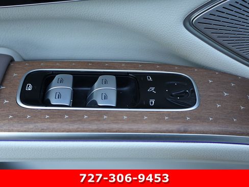 Used 2023 Mercedes-Benz EQS 580 4MATIC SUV image 17