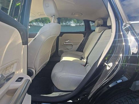 Used 2022 Mercedes-Benz GLA 250 image 18