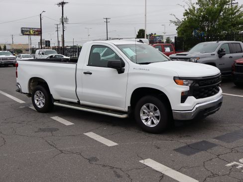 Used 2025 Chevrolet Silverado 1500 W/T RWD image 2
