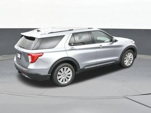 Used 2022 Ford Explorer Limited w/ Equipment Group 301A AWD/4WD image 64