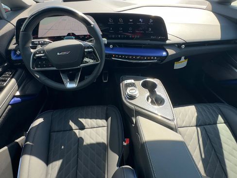 New 2026 Cadillac Optiq V AWD/4WD image 17